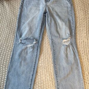 Light Wash Straight Jeans | Size 3